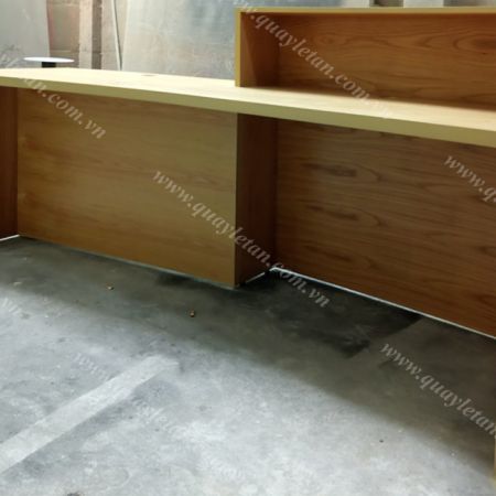 Quầy Lễ Tân Lệch Sơn QLTL S01